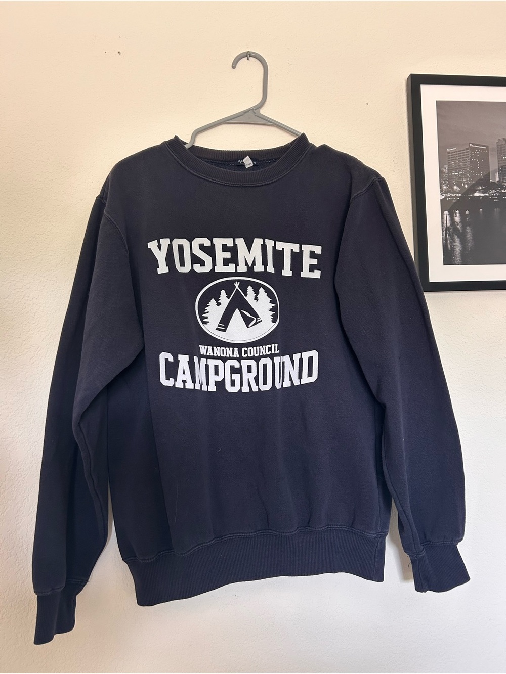 Yosemite Campground Graphic Crewneck Sweater - Navy